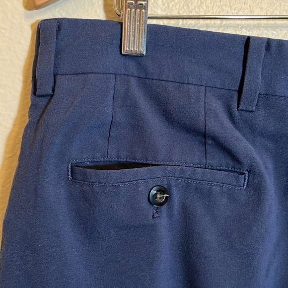 Tiger Woods Collection Navy Shorts - Picture 7 of 14